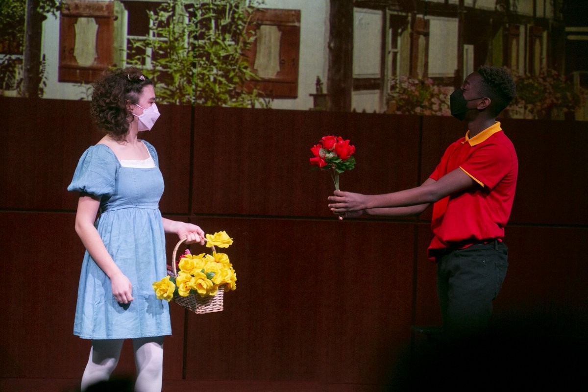 McDonoghSchool's tweet photo. Our Grade 8 OnStage class invited family and friends to be their guests last night for their performance of “Disney’s Beauty and the Beast Jr.”
Learn more and see all the photos: https://t.co/A53JYluHsh
#mcdperformingarts #joy #theater https://t.co/Oei8OIPYdN