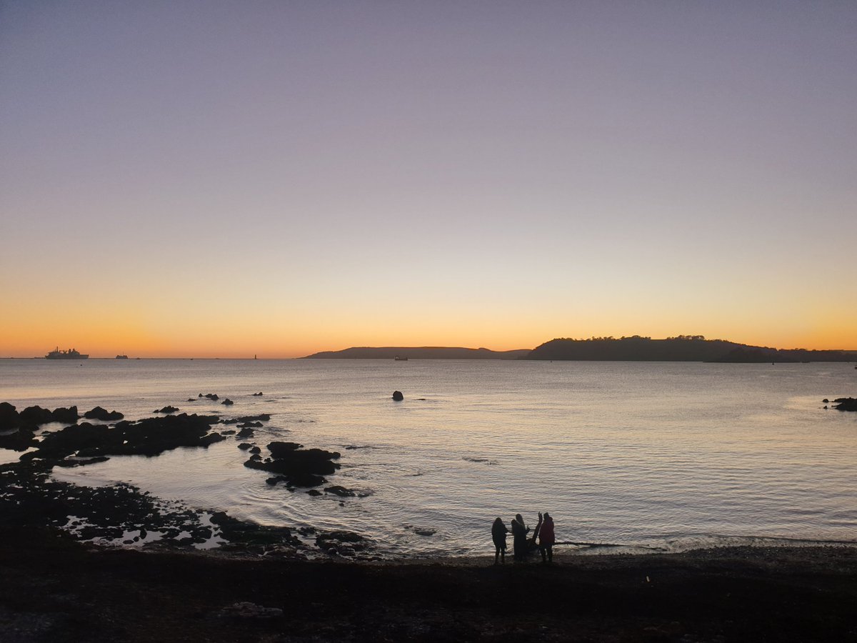 #Friyay Sunset from the #MountBatten peninsular - have a great weekend everyone! #Plymouth