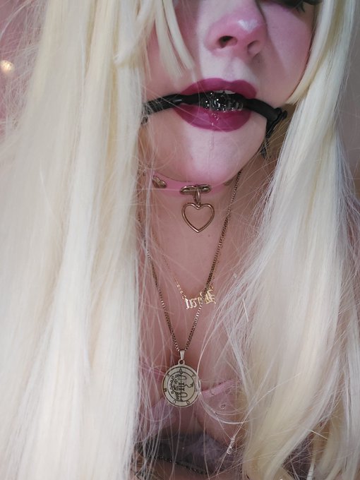 BDSM bunny. More on my FREE onlyfans! 😜🐰🌸 https://t.co/S6dVhPbuIj