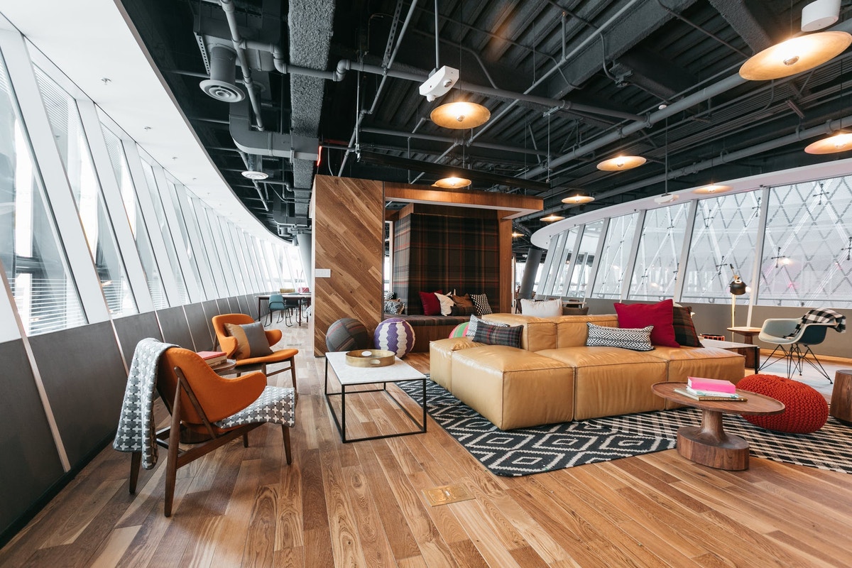 alternawork's tweet photo. Curious to know which coworking trends we can expect to see in 2022? Check out this article by @coworkinsightsto learn the forecasted trends within the Office Solutions industry: https://t.co/L9srvzMPJx
#coworkingtrends #coworking https://t.co/qpa7HWG7KM