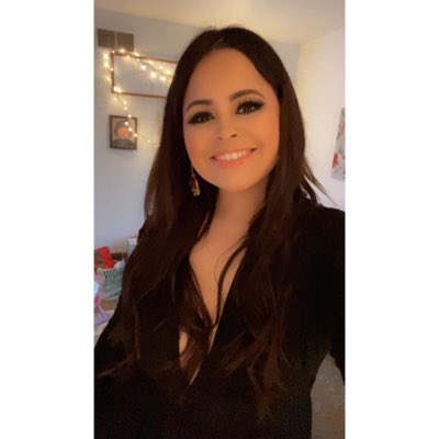nlizriveraa's tweet photo. #NewProfilePic https://t.co/Sys7RAyAix