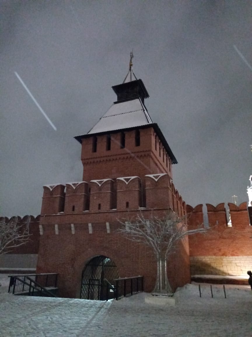 Старый Новый год - время снова загадывать желание!
Говорят: "Чтобы звезда счастья упала к Вам в руки - никогда их не опускайте".
С праздником, друзья)
#Тула2022