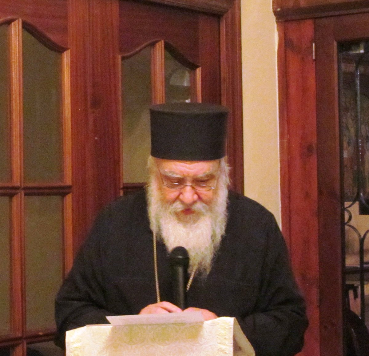 IgnasiMiranda's tweet photo. Podeu escoltar #ElMirall #14Gener 13.33h al 783 AM amb Josep Esplugas #Ecumenisme @BisbatTerrassa, Noemí Cortés #EsglésiaEvangèlica, Joan García #EsglésiaOrtodoxa i @peiosan @santaanna; també amb actualitat i cançó 'Senyor, pots moure muntanyes',
AQUÍ-> https://t.co/gtVaEJsZvA https://t.co/QnFAU3G48I