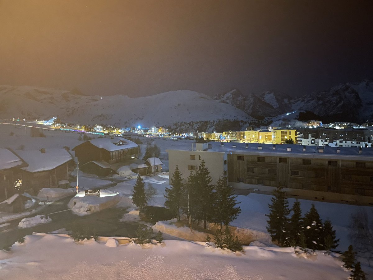 gdebruc's tweet photo. Coupe de ski des Notaires #genapi #septeo https://t.co/sCpORv70QB