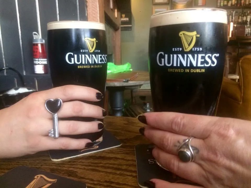 SlainteOakland's tweet photo. We're back & ready to kick off the weekend with you. Let's start here shall we? It's time for a pint!
#friyay #FridayVibes #Guinness #ProperPints #WhatsTheCraic https://t.co/5033AGoxlm
