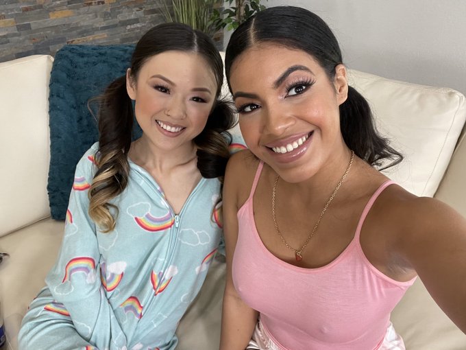 Happy bday to this sexy kitten 😻💕💦 @luluchuofficial so much fun shooting with you 🧚🏽&zwj;♀️🧚🏽&zwj;♀️ https://t<a class="tags" href="/tag/luluchuofficial">@luluchuofficial</a><a href="/tag/mvsales"class="tags"><span>#mvsales</span></a>