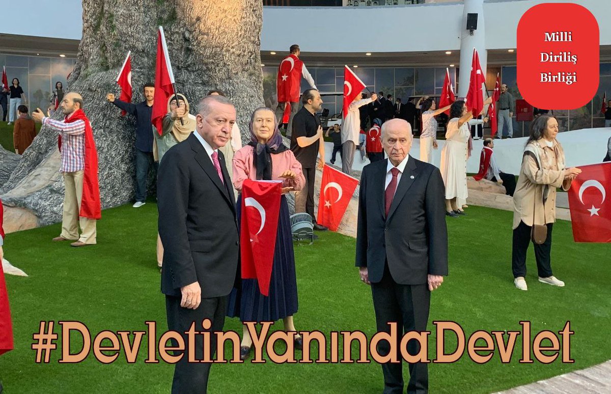 Tüm dünyanın tepetaklak olduğu dönemde iyi ki başımızdasınız... 

#DevletinYanındaDevlet