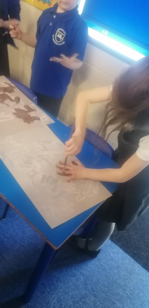 KarenJones2011's tweet photo. Stoneage cave art! So mucky but loads of fun! @Winchelsea1 @WinchelseaMrG @WinchelseaMrsP https://t.co/Aie4hQe4xP