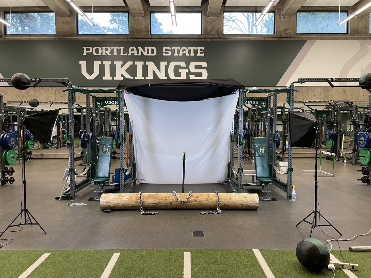 Charlie White tweet media