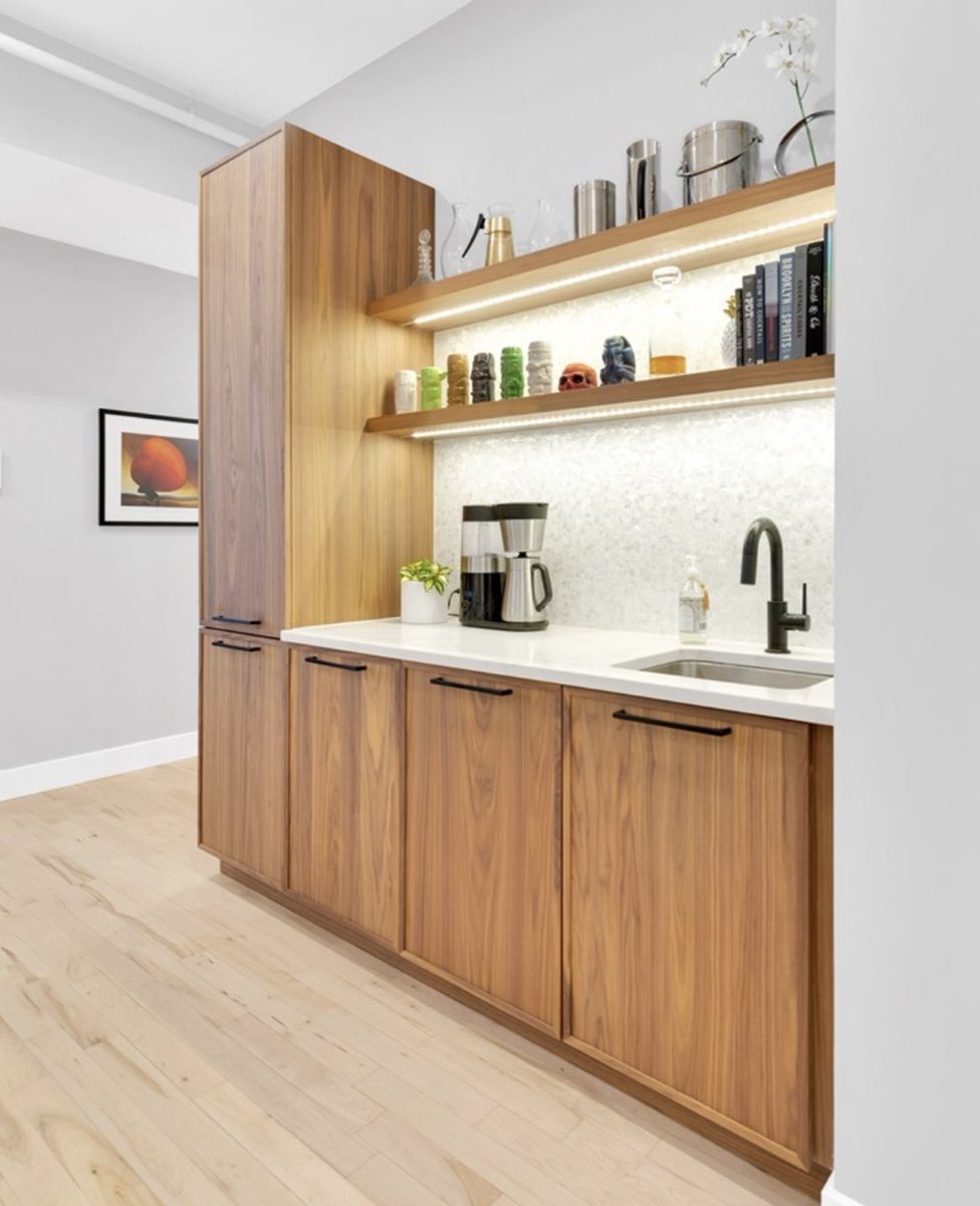 MimosaKB's tweet photo. #bararea of the week by @gallerykitchenandbath 💫 #interiordesign #WashingtonDC #Maryland #architecturedesign #architecture #architect #architects #architectural https://t.co/GmKs3M2HB0