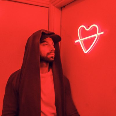 Levantune's tweet photo. #NewProfilePic https://t.co/0UnmPsVaMv