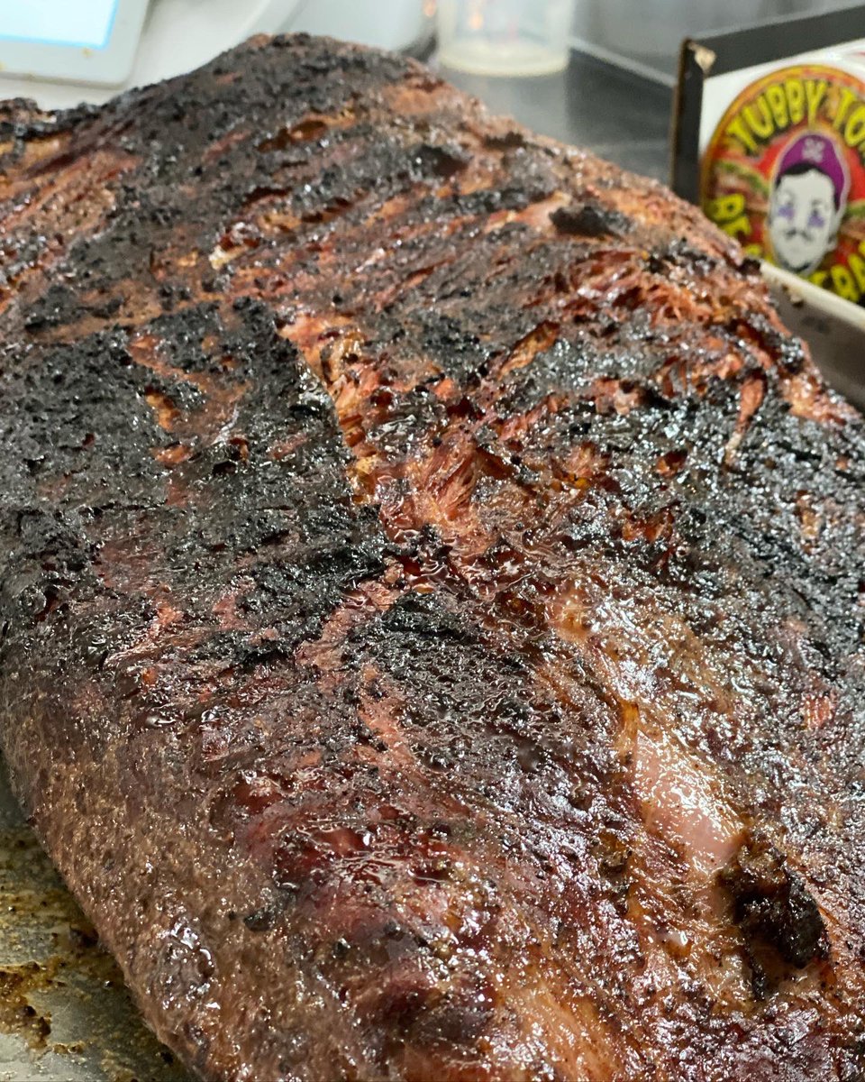 MeatPorn's tweet photo. It’s just a brisket bro. 

#smoked #brisket #beef #bbq #bbqporn #meat #meatporn #letsdothis #backontheroad https://t.co/O3XbyNfqCV