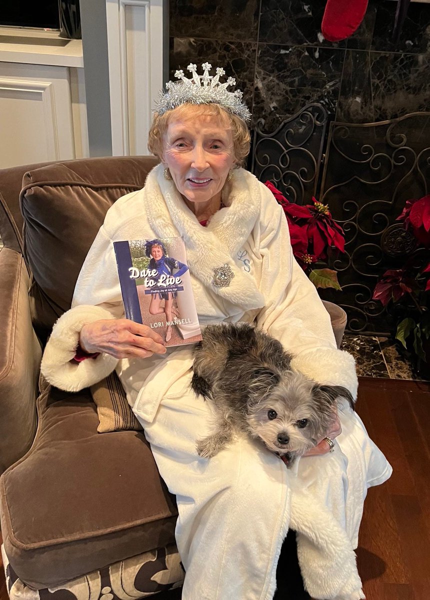 ebww's tweet photo. It’s never too late to live the life you dream. At 92, Lori Mansell published her first book, Dare to Live: Finding Joy at Any Age. She found inspiration at the @univofdayton's #EBWW — but we’re the ones inspired. https://t.co/0ct5sOftA7