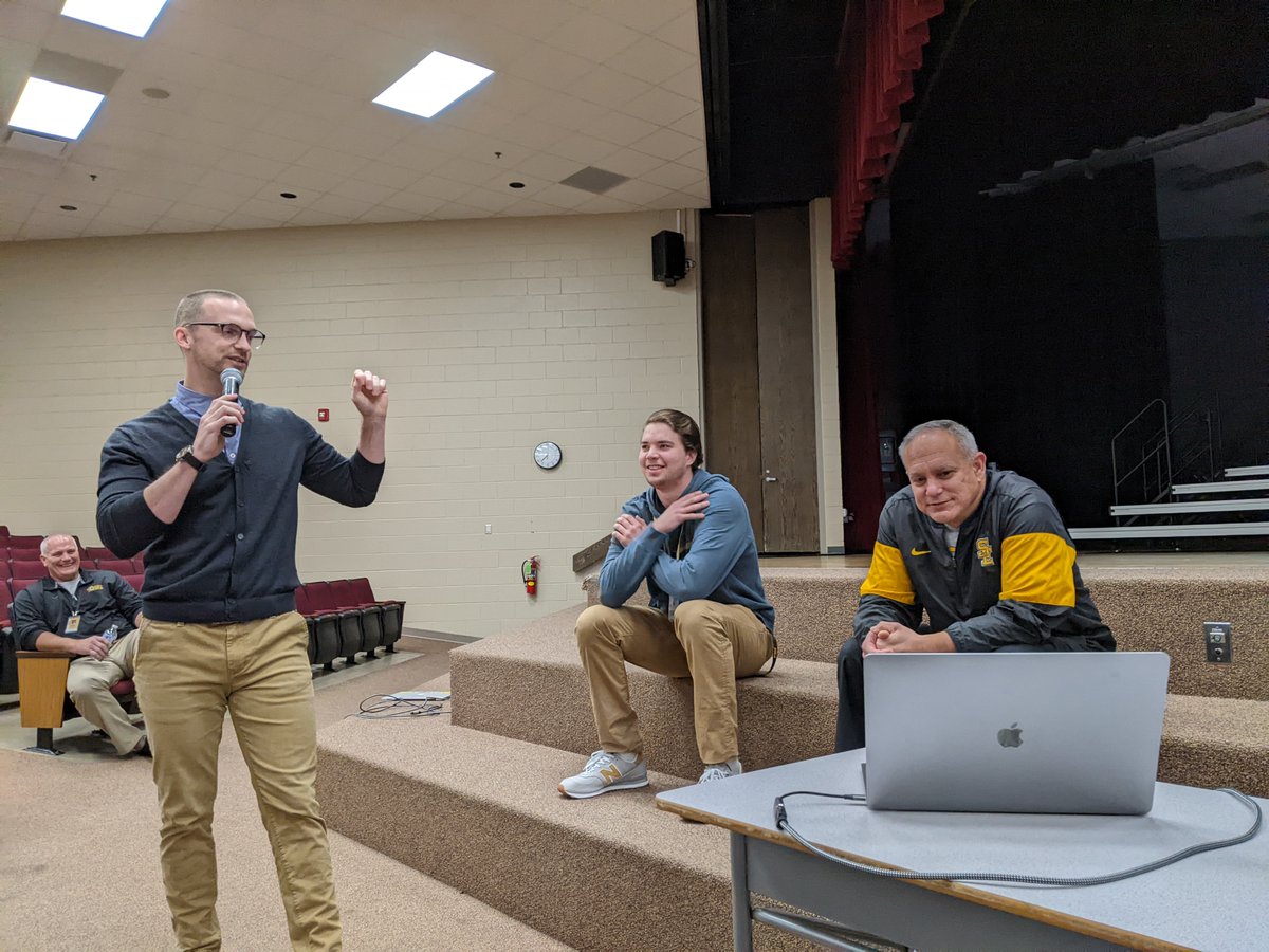 Really enjoyed staff training this week at SEP Junior High from Jeff Becker of @InControlSEL about social emotional learning and teaching students the skills they need to be successful in school and with peers. Excited to see how these lessons impact students!