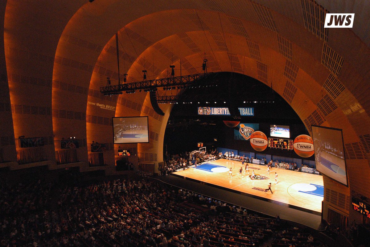 justwsports's tweet photo. Having @WNBA games at @RadioCity was something else 🔥 https://t.co/skSbGKRpad