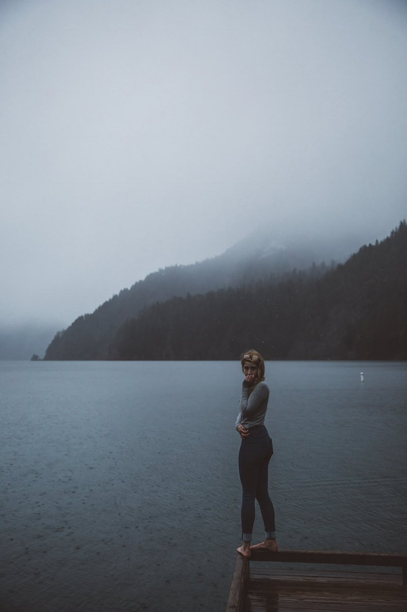 Moody ports at the lake 🤘🏾