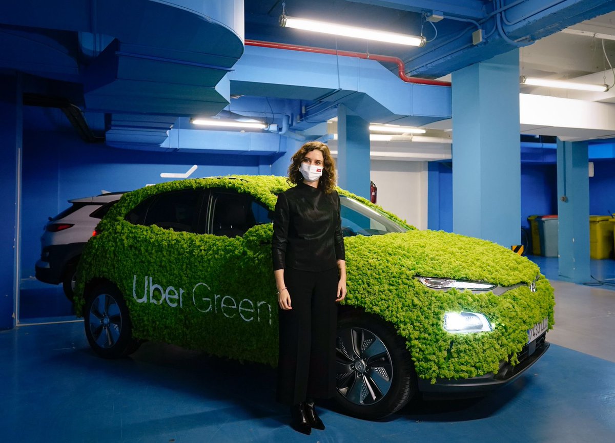 Los taxistas se organizaron en Madrid para llevar gratis a sanitarios en lo peor de la pandemia. Hicieron 150.000 servicios gratuitos. Varios taxistas murieron por covid. Díaz Ayuso los ha dejado tirados y ha colado un anteproyecto de ley que rompe el mercado a favor de Uber.