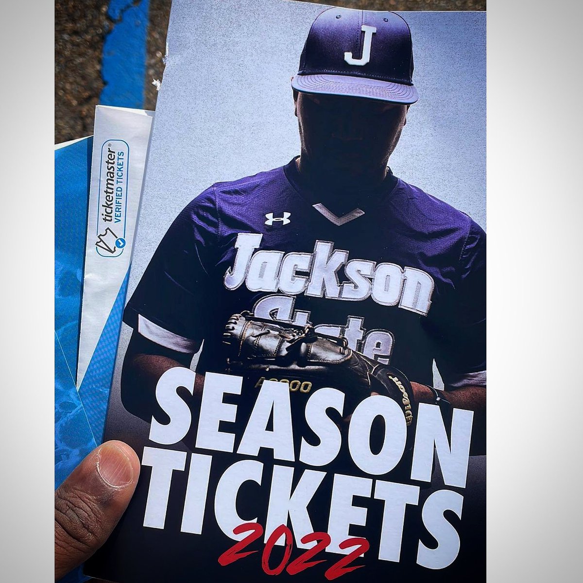 LANE33's tweet photo. Had to get those #seasontickets for my @GoJSUTigersBSB team!! I’m ready!!! #letsgo #seasonticketholder @GoJSUTigers #BPhiB https://t.co/2dk3Dj19co