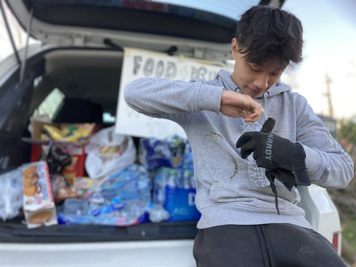 BGPurpleGem's tweet photo. On December 13, Sam followed BGHS teachers as they responded to the devastating tornadoes. 

Here’s what he saw:
https://t.co/rmCdoXJclz https://t.co/OrsyOtcUTt