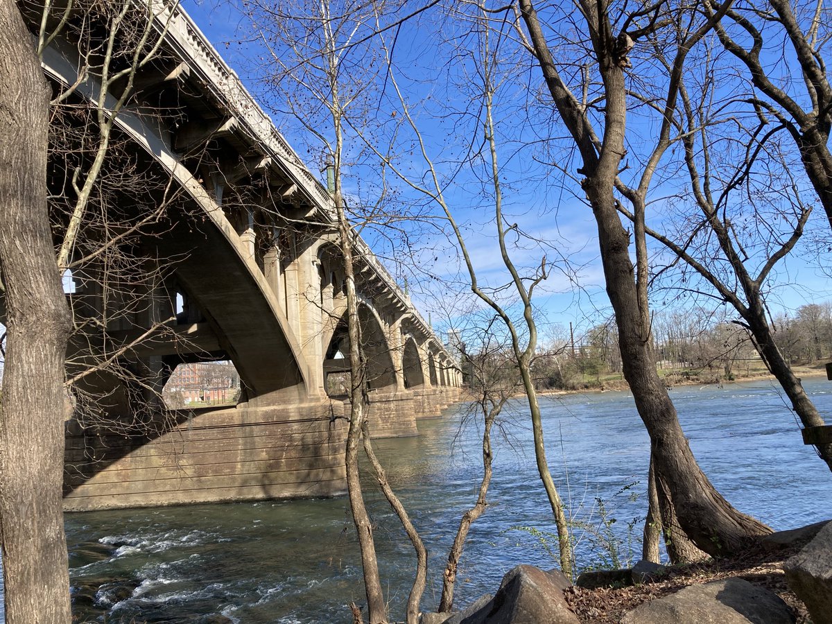 SCoutdoors's tweet photo. Gervais Street Bridge, Columbia, SC https://t.co/9qdHMDOSWd