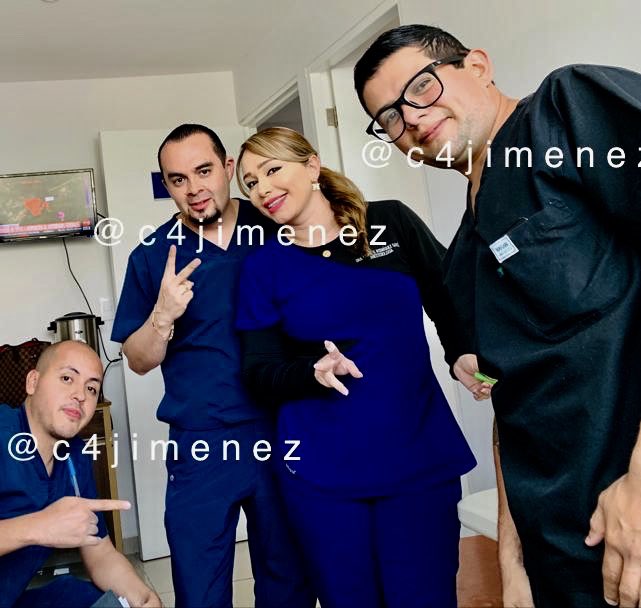 c4jimenez's tweet photo. HIUYERON los MÉDICOS
Asi abandonaron el cadáver de la joven q acudió a realizarse una cirugía estética.
Dijeron q fue muerte natural y se fueron de la clínica sin reportarlo a @FiscaliaEdomex 
Hasta ahora no se sabe nada de ellos.

La historia y las imágenes, 6:30 en @telediario https://t.co/7nVAcD1qQT