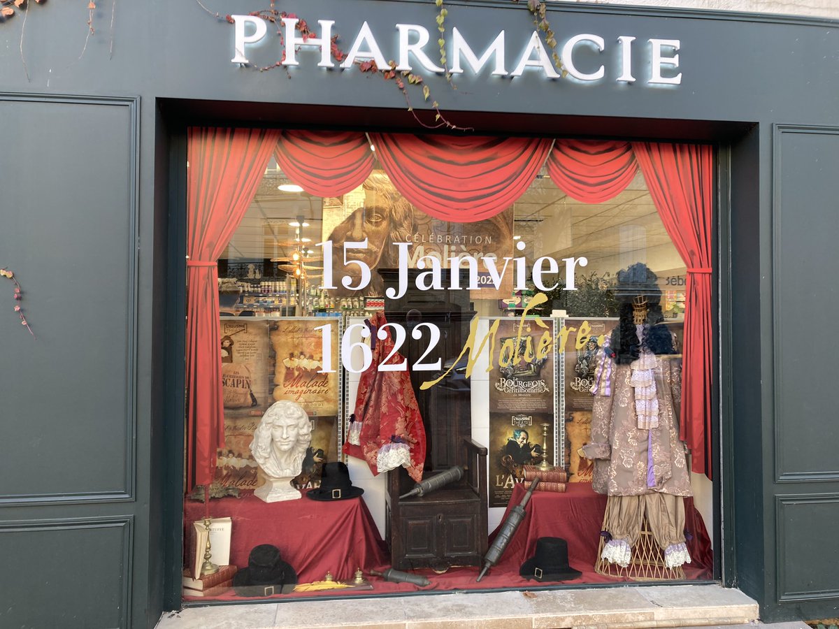 caro4848's tweet photo. C’est parti pour un week-end Molière à @VilledePezenas https://t.co/thPKejogqJ