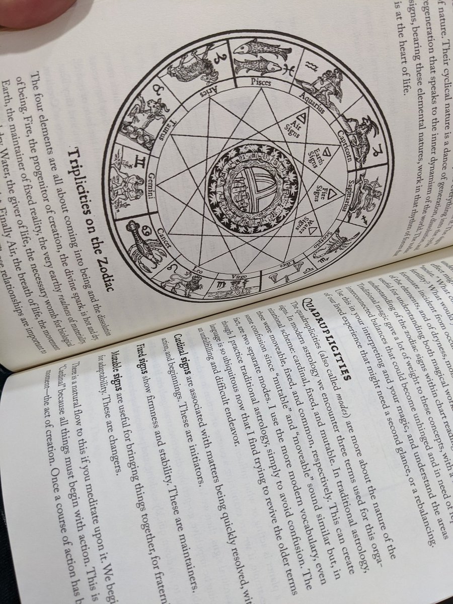 ElhoimLeafar's tweet photo. Charging energies for this next Monday! 🌙🌿 Cause will be an incredible Monday...
Cancer Full Moon 🌝 this MOONday Feb, 17th
Checking "The Art Cosmic" by Levi Rowland published w/ Warlock Press for more information 🌙🌿✨
#Traditionalastrology
#Traditionalmagic
#fullmoon https://t.co/cPmTekSQeD