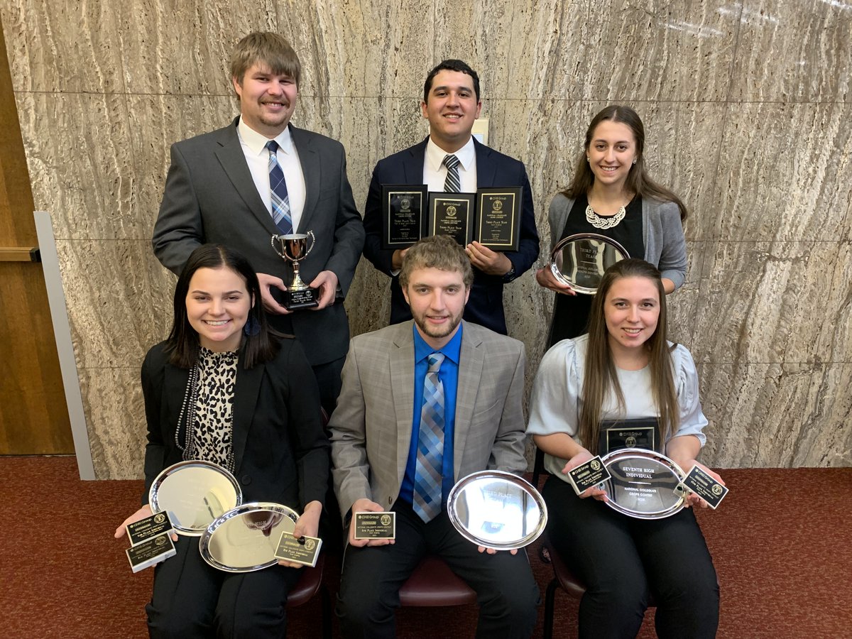 🎉Congratulations to our crops judging team for a successful fall season! Read about their accomplishments here ➡ bit.ly/3fsymc2