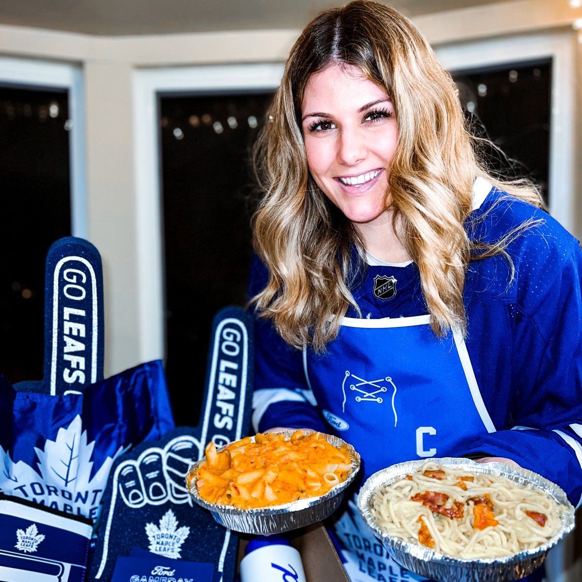 TheFordFANatic's tweet image. .@FordCanada is determined to help small businesses during these challenging times. To help #SupportLocal tell us about a favourite local restaurant in your area you'd like to have as a pre-game meal &amp;amp; enter at bitly.ws/jPos for your chance to win a Game Day Party!