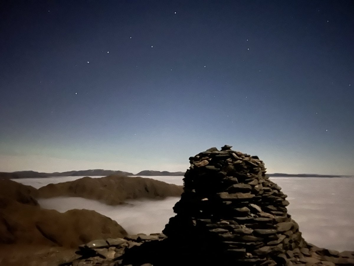 adigital_andrew's tweet image. When I said to Mrs A I fancied a moonlight walk, she didn’t expect me to say up Coniston Old Man. But what a view! Time for a brew and a pie above the clouds #cloudinversion #fullmoon
