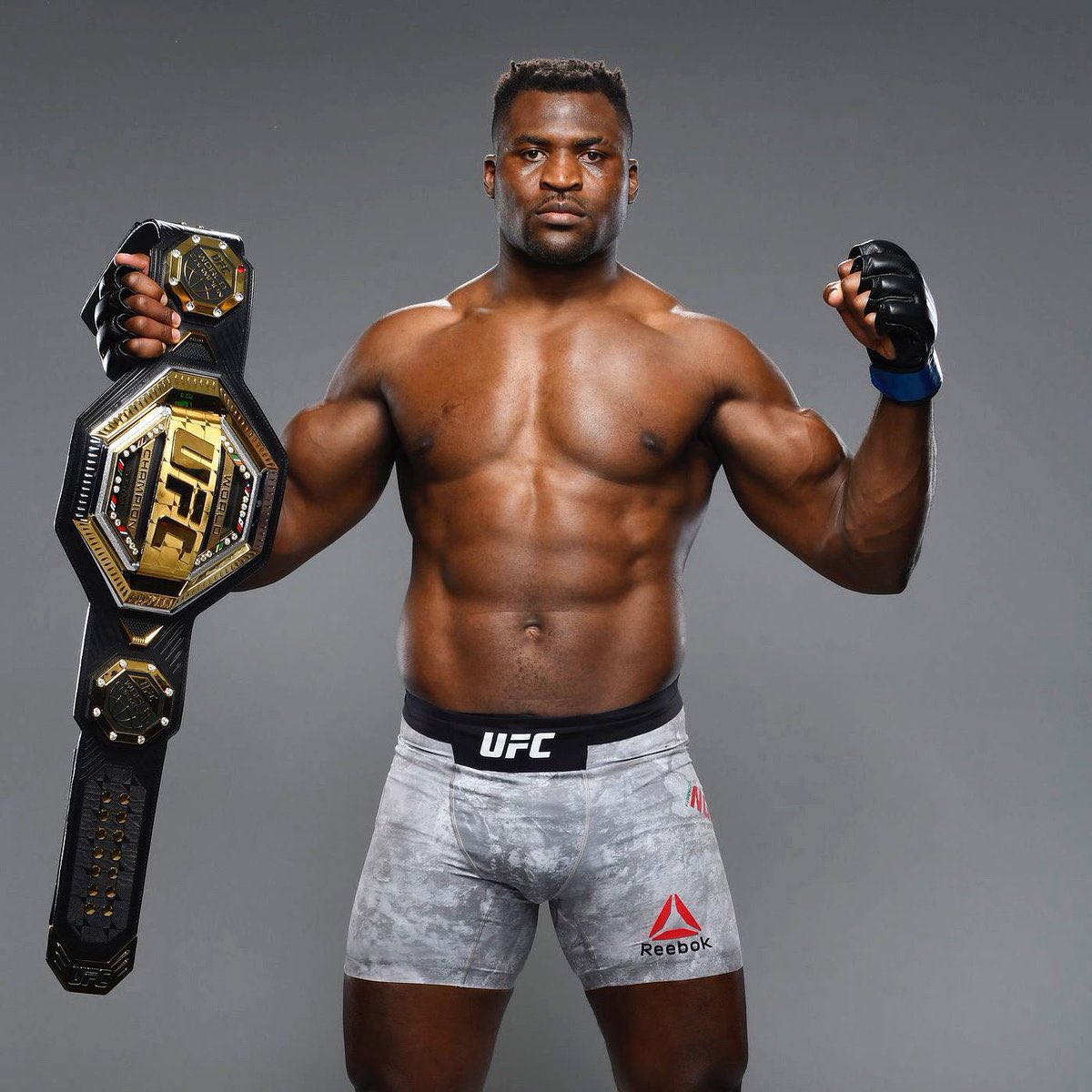 Portúgal ekkert eðlilega klókir að sækja Francis Ngannou á línuna!
