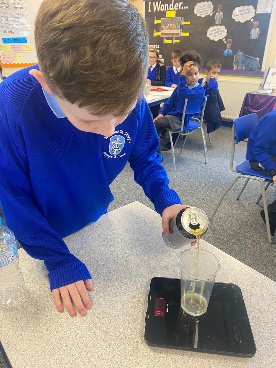 rothwellstmarys's tweet photo. Y4 scientist were developing an enquiry based around whether gas has weight or not! What excellent physicists #curriculum #scientistsoftwitter #edutwitter #STEM https://t.co/YOVbYpLtWU