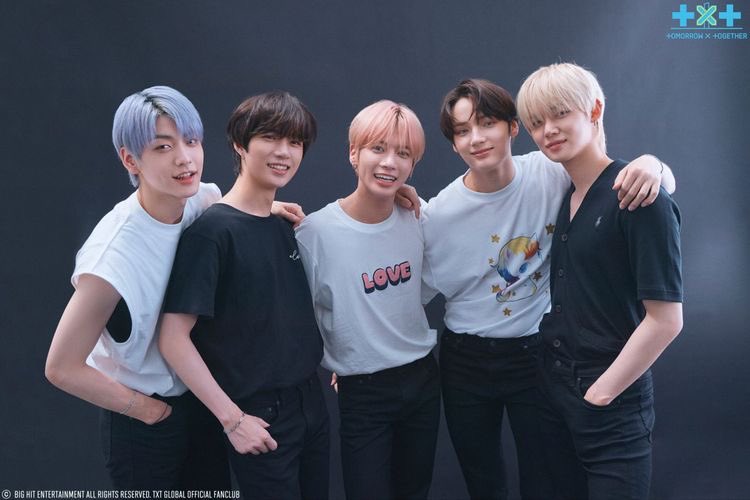 lilmxmffs's tweet photo. so much is going on in the kpop community. please please PLEASE just respect kpop groups. there is never a valid reason to hate people just because they are famous. #WeStandForTXT https://t.co/dwTJLdQxFr