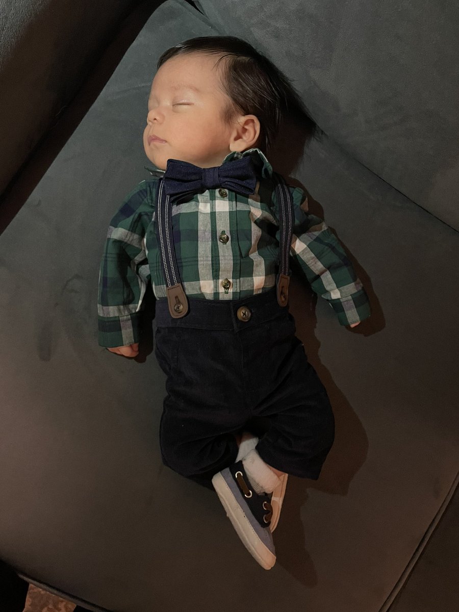 pollyypocket15's tweet photo. Happy Friday and happy 3 months to my little chunky monkey. Tia loves you to infinity and beyond ❤️ https://t.co/REkVrM0P36