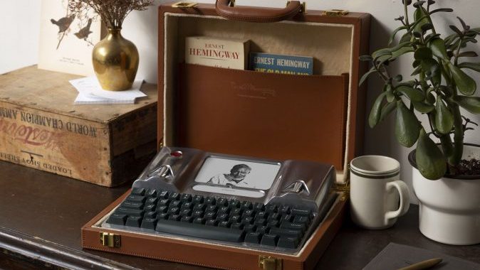 GiveawayBase's tweet image. Enter for a chance to #win a brand new #Hemingwrite #keyboard! #giveaway #giveaway #sweepstakes #free #gaming #gamingGiveaway
LIKE + enter via link below!
giveawaybase.com/hemingwrite-an…