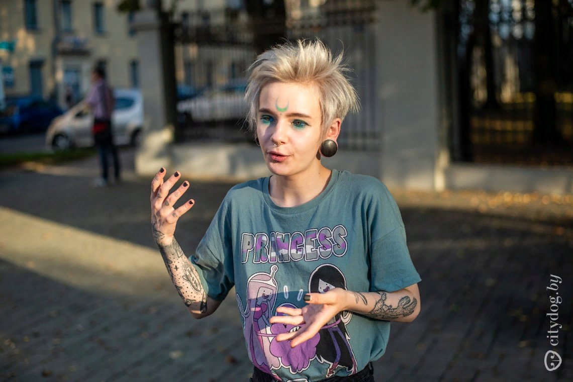 Небинарный мем. Небинарная персона. Небинарные. Небинарная личность. Небинарные люди.