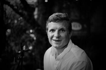 Yale's tweet photo. Evoking transcendence: @YaleDivSchool alum Travis Helms ’13 on poetry &amp; priesthood

https://t.co/QTJ0XvTDI8 https://t.co/xGEJYoFSBJ
