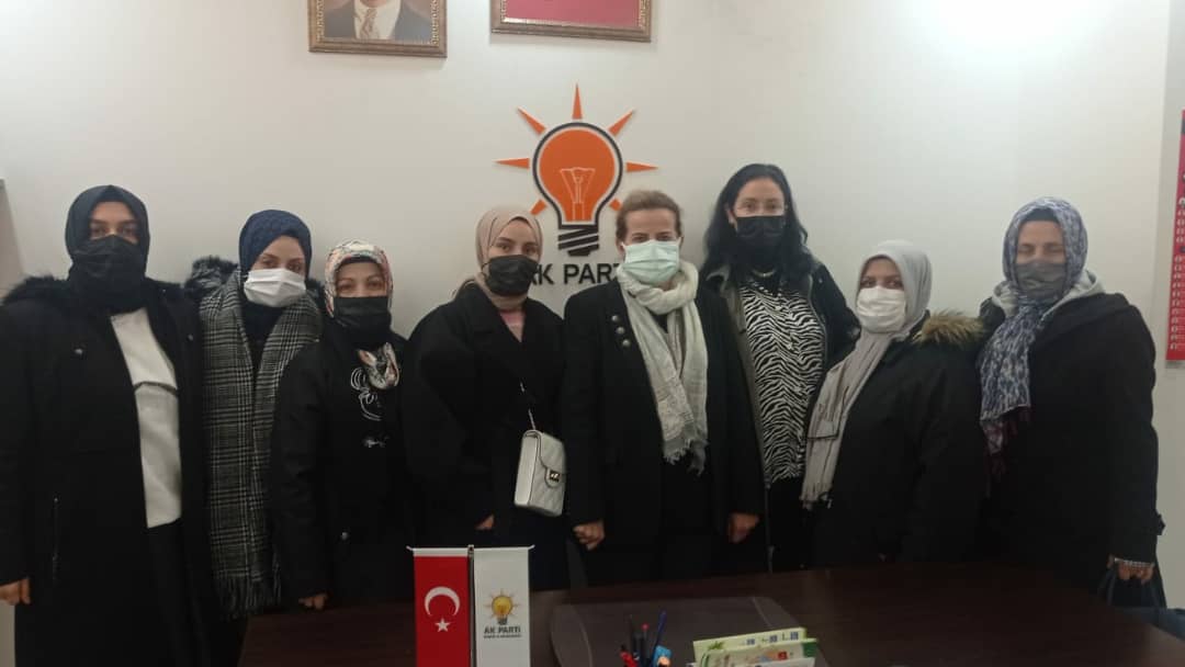akkadinbilecik's tweet photo. 3 Kademe Mahalle Başkanlarımızın katılımıyla   istişare ve değerlendirme toplantısı gerçekleştirildi.
Değerli Başkanlarımıza katılımları için teşekkür ederiz.
Durmak Yok 
Yola Devam🇹🇷💡
#AKPartiBilecik
@AKKADINGM @aysekesir https://t.co/S1N0gGIEfY