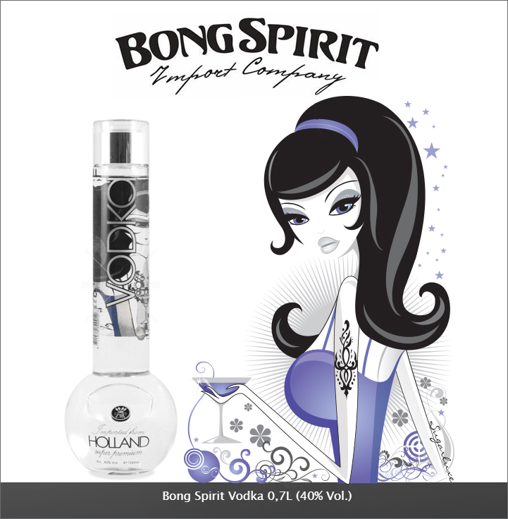 Sugarluxe's tweet photo. It's one of my dearest friends birthdays today and he sent me this picture of us when we were celebrating the launch of my @Sugarluxe Bong Spirit Vodka bottle. I loved this night ✨Happy Birthday John 💕🎉 #NFTCommunity #NFTartists #HappyHour https://t.co/uyuf3RMJ4b