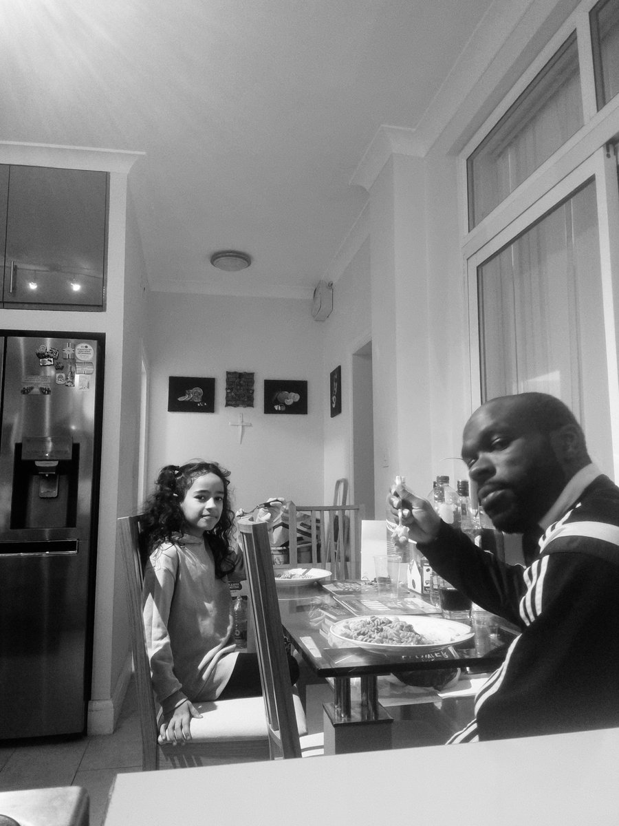 Pinky_Pinkos's tweet photo. #DinnerForTwo 🍽🍽 #DaddyAndPrincess 🤎🤍 https://t.co/vSQcT6Twn2