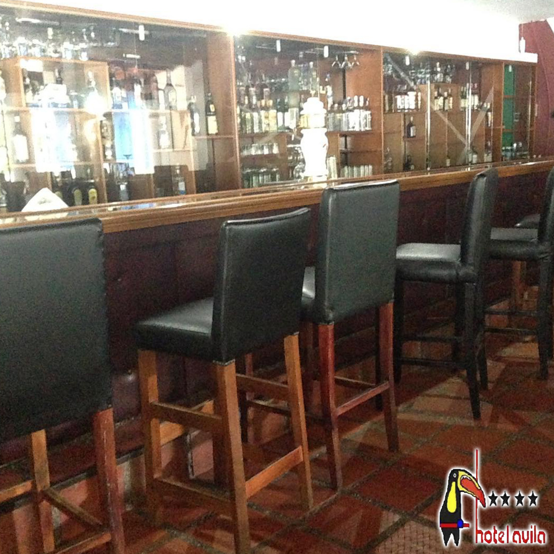 TuHotelAvila's tweet photo. ¡VEN A PASARLA BIEN!⁣⁣⁣⁣

En el Ávila... Es la cosa.⁣⁣⁣⁣
⁣⁣⁣⁣
https://t.co/SQLSs3IAmK
#bar #comidaperuana #bebidas #hamburguesas #pizzas #piscina #hotelencaracas #sanbernardino #diadepiscina #sanbernardinocaracas #poolparty #enero2022 #felizaño2022 #felíz2022 https://t.co/Zx6RInTYz7