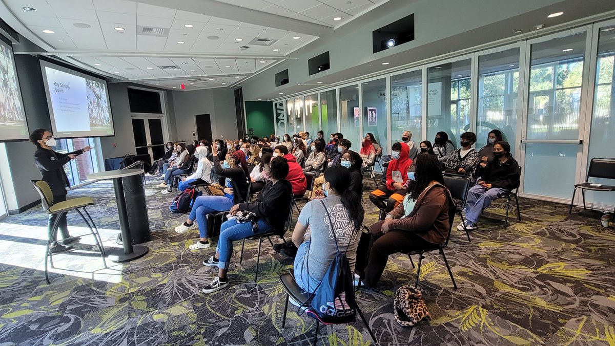 dhs_avid's tweet photo. Had a great day with the AVID kids touring Stetson University! Stetson was a beautiful campus, and the kids learned so much about this school in our backyard ! #gohatters #collegeandcareer #collegetour #GoWolves https://t.co/TJXxZeNMOI