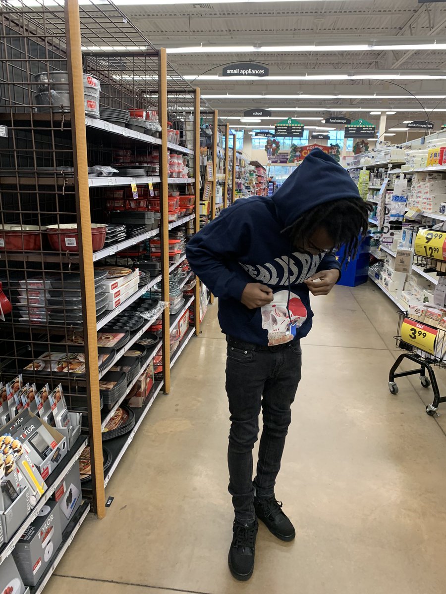 S4ETWON_'s tweet photo. S4E🖤 https://t.co/9xfGTPEaTr