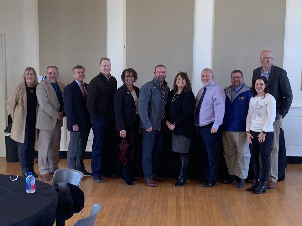 Thankful for the friendships and professional sharing with Mid-Cumberland  Supts today.  <a href="/krismcaskill/">Kris McAskill</a> <a href="/fssdDirofSchool/">Dr. David Snowden</a> <a href="/cathypetreebeck/">Cathy Beck</a> <a href="/treyduke/">Trey Duke, Ed.D.</a> <a href="/causey_chris/">Dr. Chris Causey</a> @Supt_TSBTigers <a href="/wcsGolden/">Jason Golden</a> R Rye, A Huff, <a href="/tosstn1975/">TOSS</a> <a href="/MCumberlandCORE/">Mid Cumberland CORE</a>