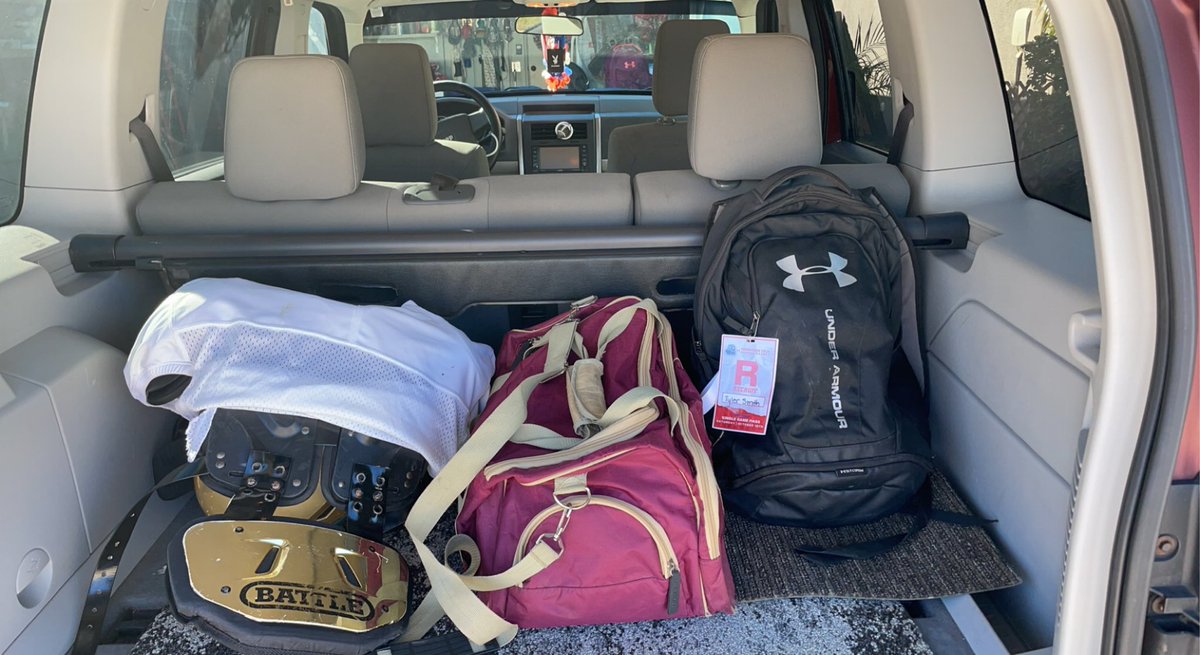 tylersmith4_'s tweet photo. On the way to represent Team Florida in this years FL vs GA all-star game. Let's get to work! @SLHSFBNextLevel @Seahawk__Nation @SunlakeFootball @avillamarzo @BigCountyPreps1 https://t.co/x8l0oGHOWg