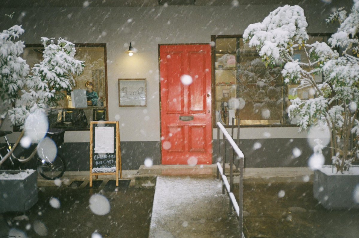 akirabucci's tweet photo. リペアサービス諏訪さんにも受付け断られた #contax #slimT 調子悪くて全然ピント合わない笑
たまにちょっと調子良い時もある。
どっかで修理出来ないかなぁ
#フィルム写真 #フィルムカメラ #35mmミロ https://t.co/aFV8KfU1sq