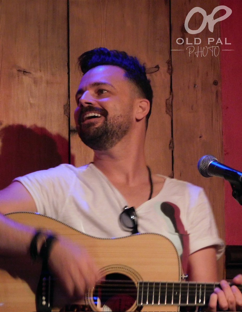 OldPalPhoto's tweet photo. HAPPY BIRTHDAY to this talented and truly kind human being @Billy_Moran. Hope you have had lots of smiles and continue to have laughs the whole day! https://t.co/R92m3h79wW