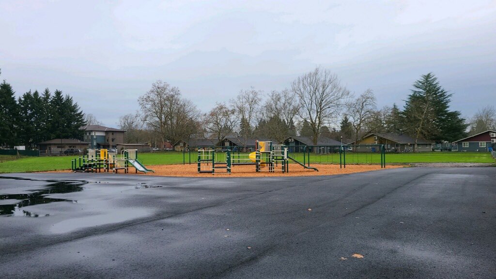 VPS_ReSchools's tweet photo. Students navigating their way around at the new Heights Campus. @VPSOcelot and the staff are finding joy each day. #vpsamazing https://t.co/4vbInTXkiw