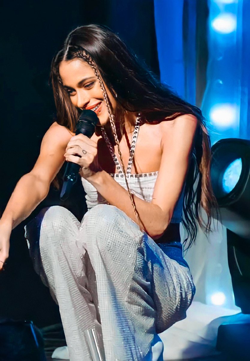 tinimyall23's tweet photo. Te amo con todo mi corazón @TiniStoessel https://t.co/ih79hVkwbt