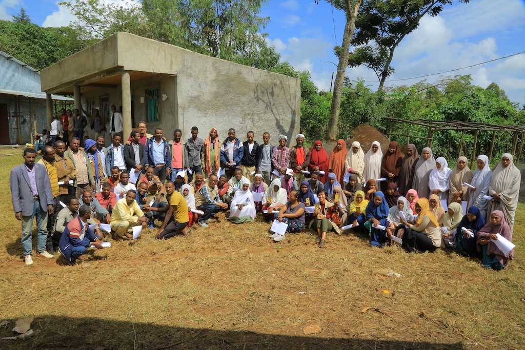 These smallholder farmers—many of whom are unbanked and earn less than a dollar a day—will be able to use the tokens to purchase phones, get access to digital services, buy farm inputs, and grow their businesses.

This is life-changing. #GiveBack today: bit.ly/Rewardafarmer 🌱